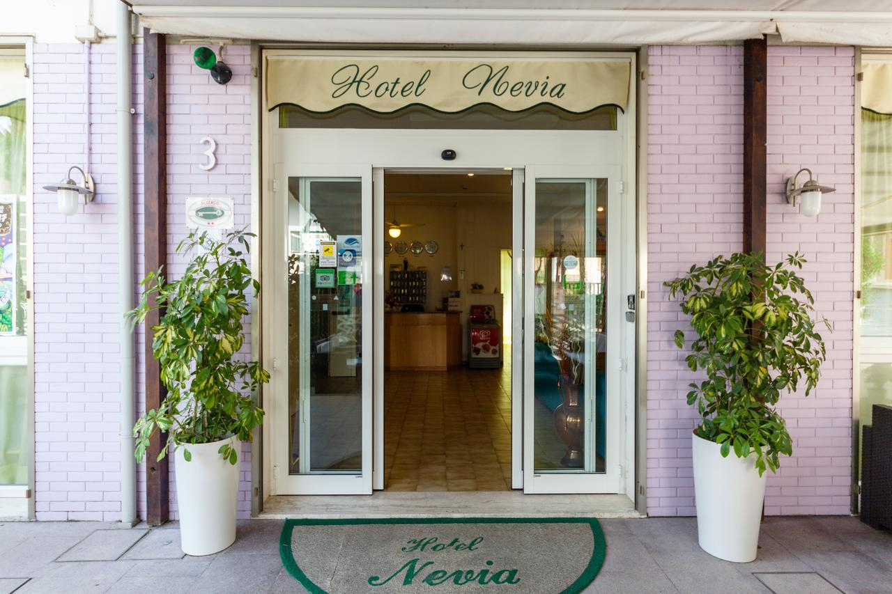 Nevia Hotel